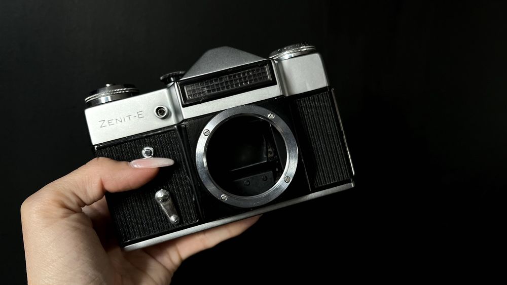 Analogowy aparat Zenit - E