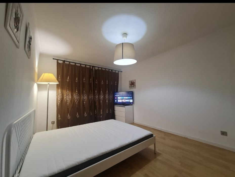 Quarto para casal Porto Campanhã