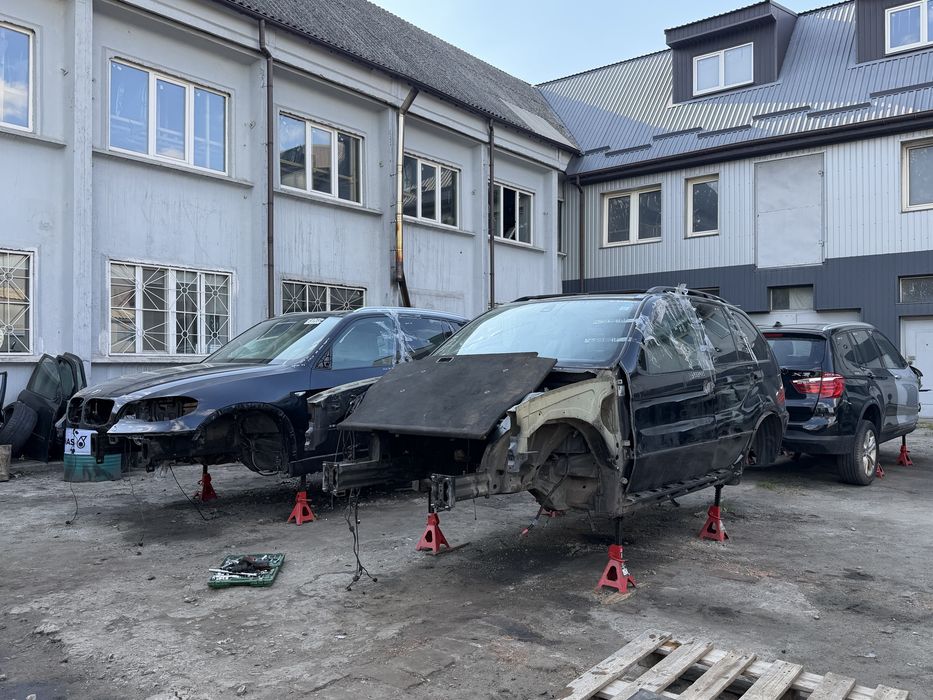Разборка капот BMW X5 E70 E53 F15 F25 E60 Розборка БМВ Х5 Е70 Е53 Ф15