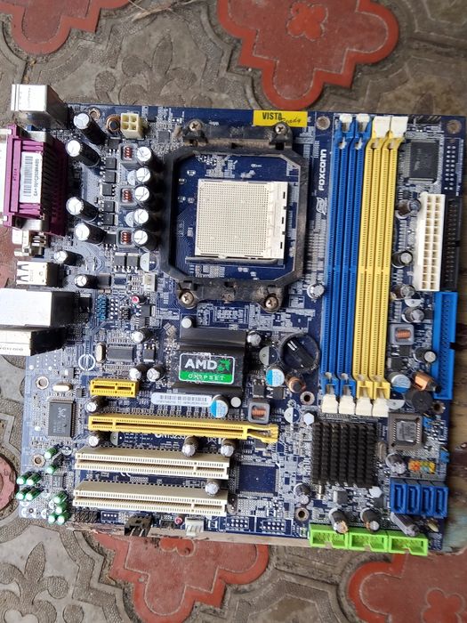 Материнська плата для ПК