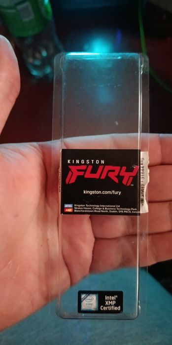 8ГБ Kingston fury ddr4 3200