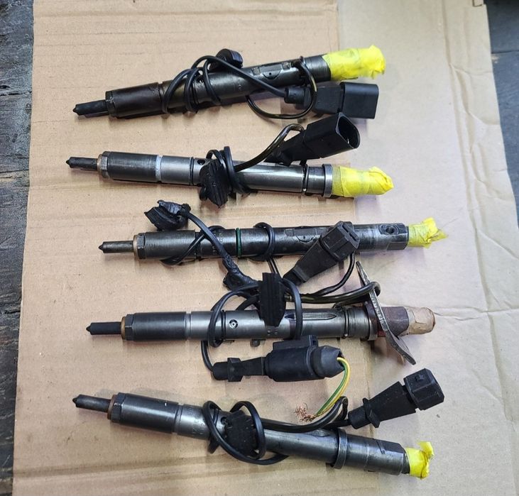 Форсунка форсунки ауді ауди а6 с5 а4  2,5 тді