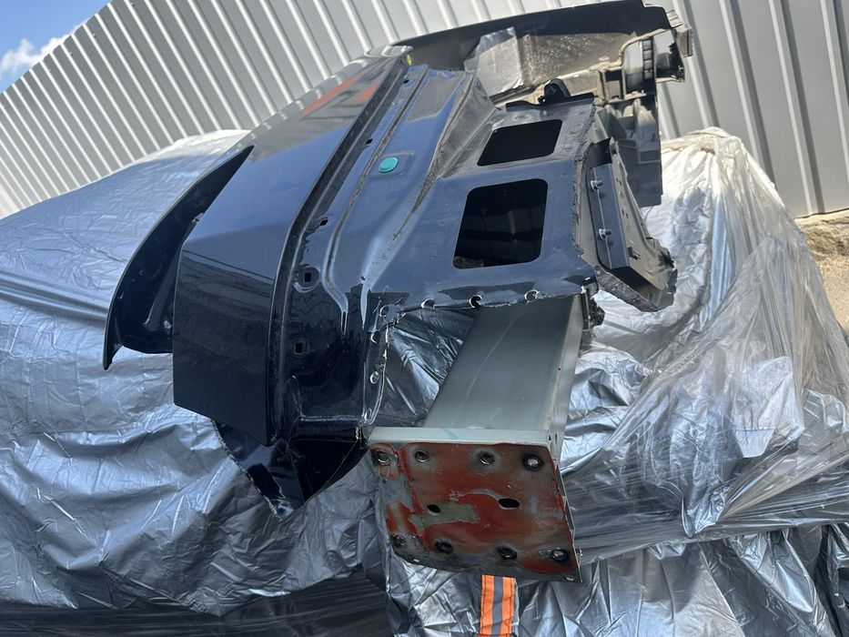 Четвердь задня права Tesla model s 2019