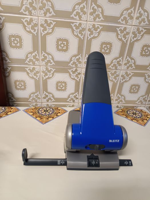 Furador da Leitz 5180 Novo