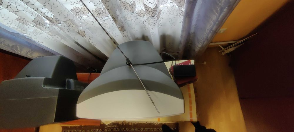 Телевізор LG RT-21CA70M