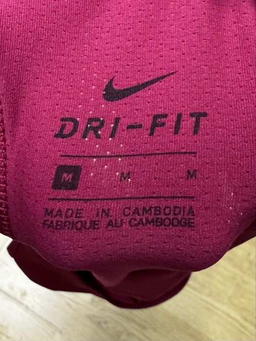 Nike dri-fit майка M размер женская красная с лого спортивная