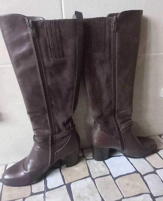 Botas de salto e cano alto - Tamanho 36