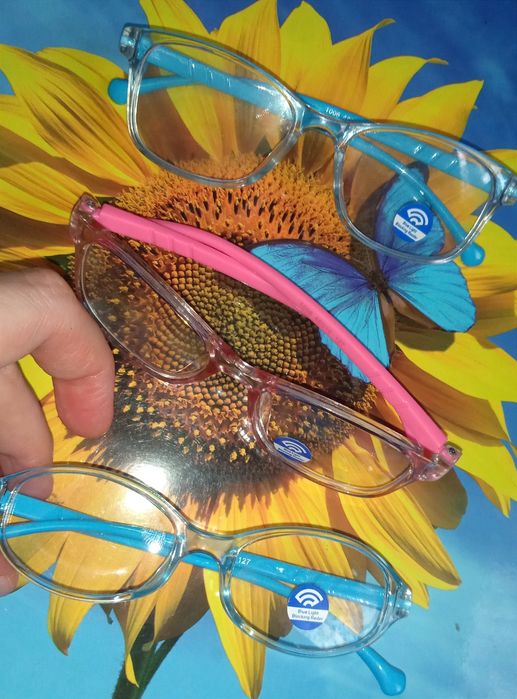 Детские очки прозрачные новые в упаковке окуляри