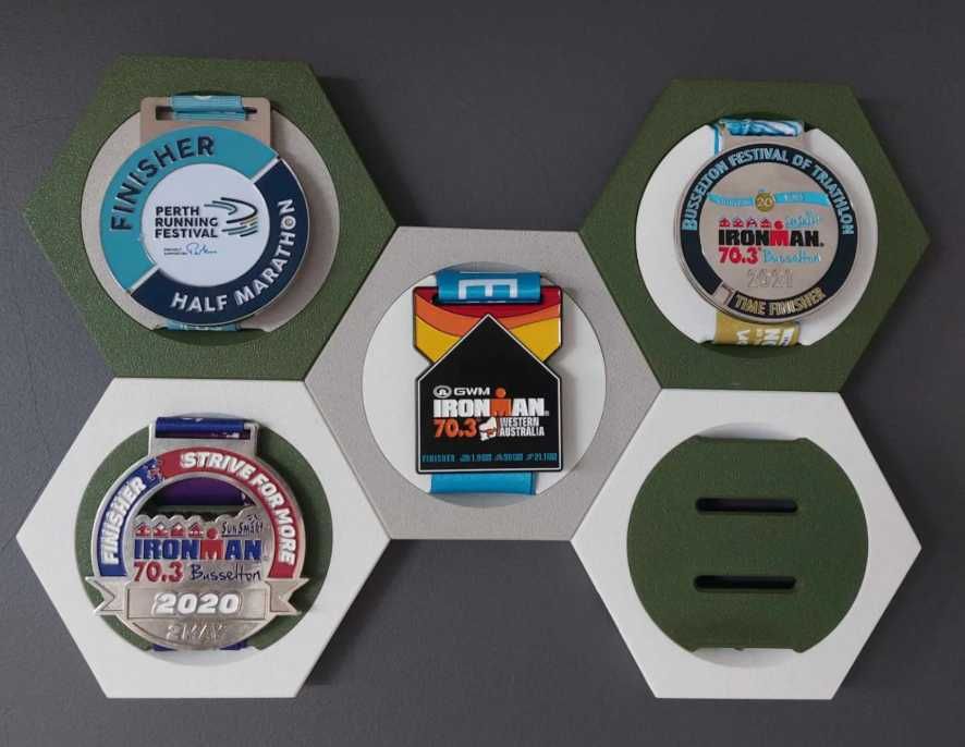 Expositor de Medalhas Modular em Hexágono (Impressão 3D)