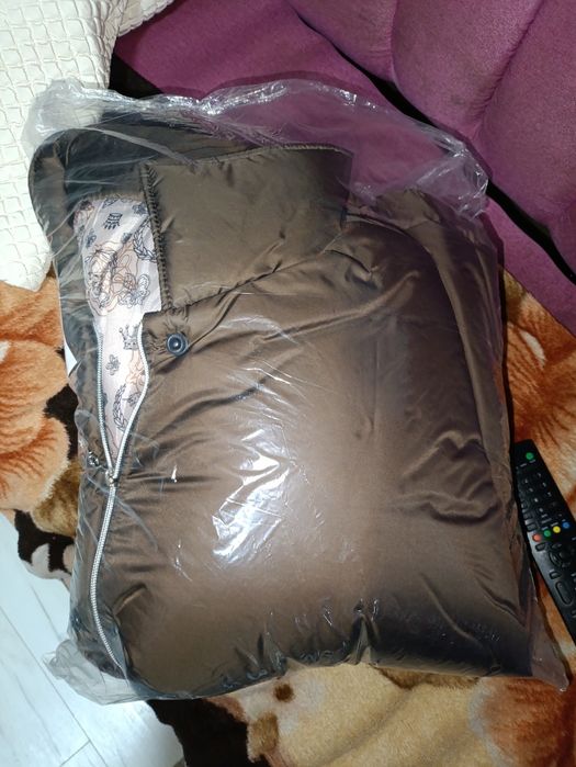 Нова жіноча куртка 56-58