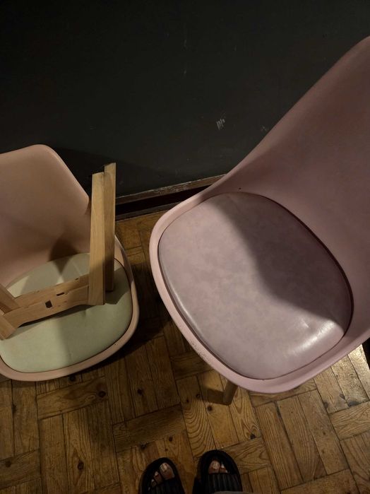 Mesa e duas cadeiras