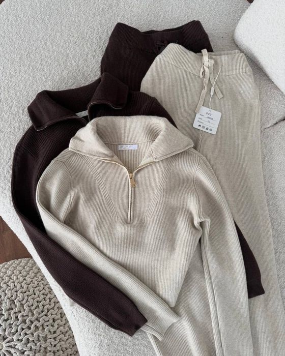 Жіночий костюм ангора