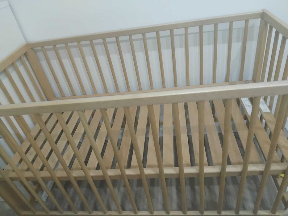 Berço para bebe e criança