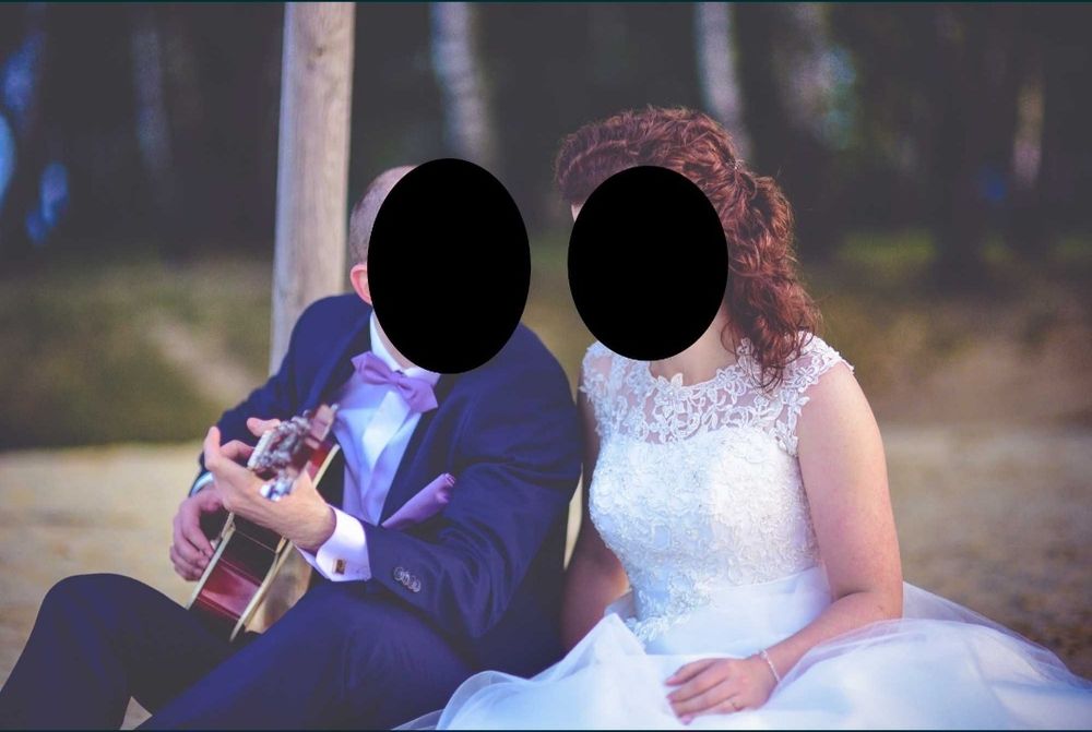 Koronkowa suknia ślubna