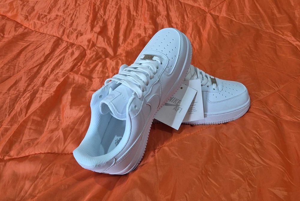 Ténis Nike Air Force One – branco – 42