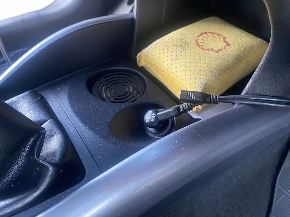 Mitsubishi Outlander z 2007 roku z silnikiem 2.4 benzyna tmodel II