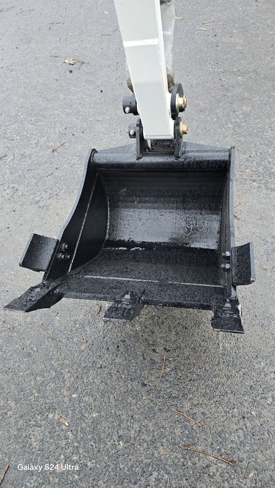 Продаємо мініекскаватор  Huayee HY30 2025