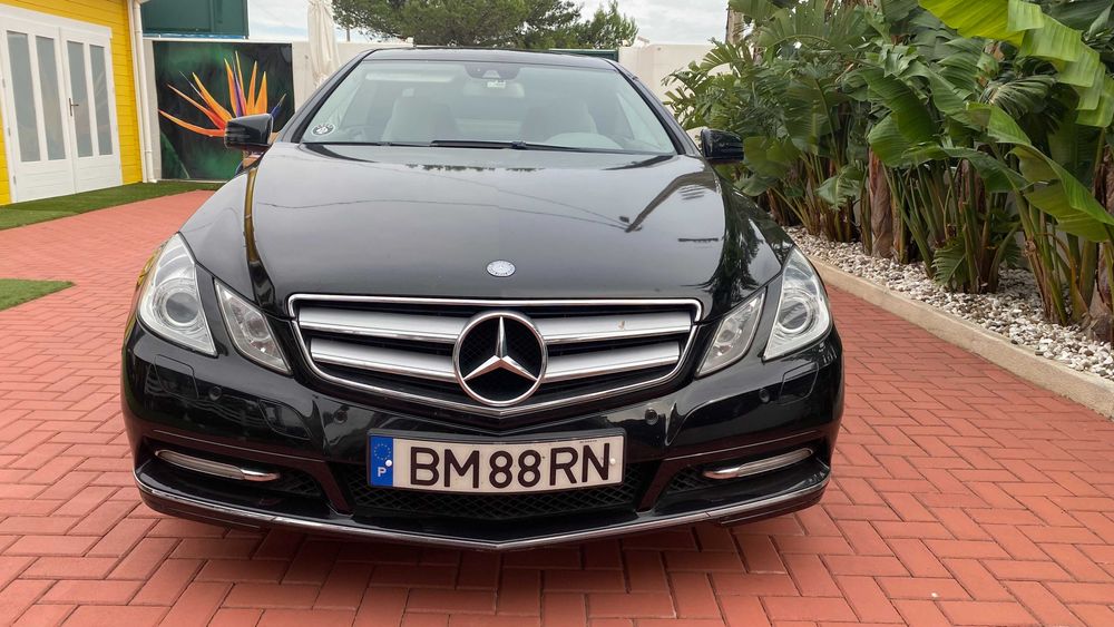 Mercedes E200 coupe, como novo,