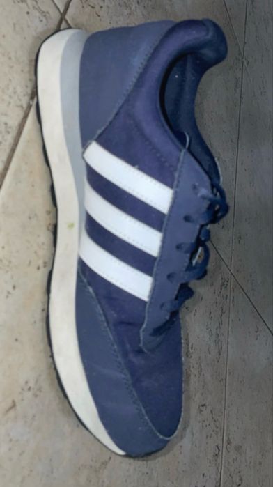 Tênis Adidas Azul e Branco