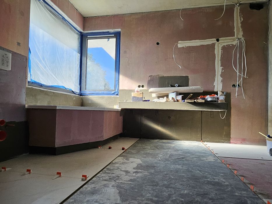 Remonty/ kompleksowo / hydraulika/ elektryka / szeroka oferta