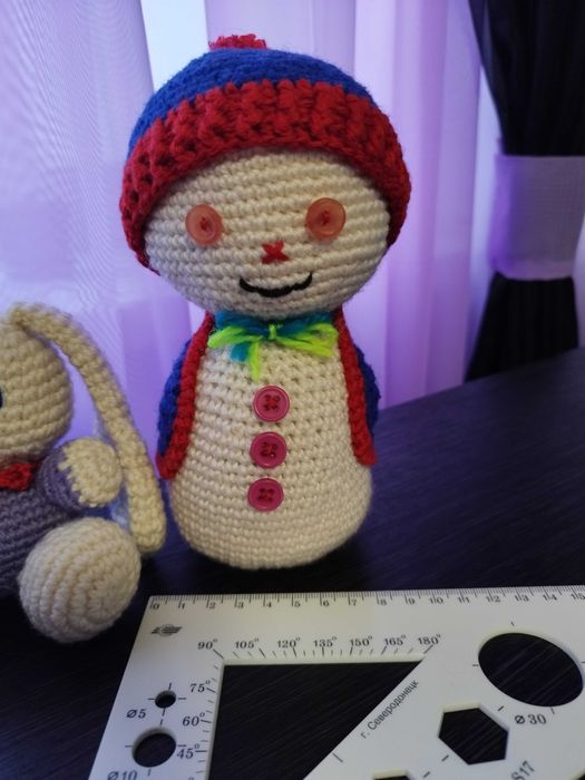 Набор Вязанные игрушки (снеговик, зайчик, яблоко)