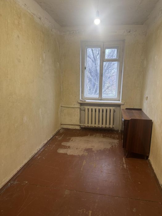 Продам 2-к квартиру, 4/5 эт, на Б.Хмельницкого/Мечникова (3-251-850)