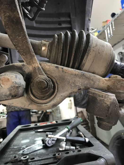 Нижні важелі mazda 6 gh