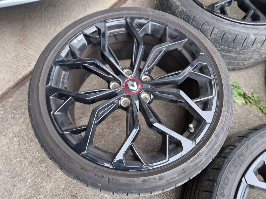 Renault Megane R.S Sport Interlagos 19" 5x114.3 Opony 245/35R19