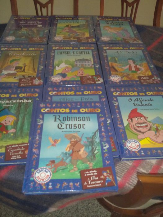 Coleção de livros contos de ouro