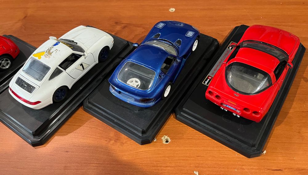 Burago 1:24 viper Corvette porsche