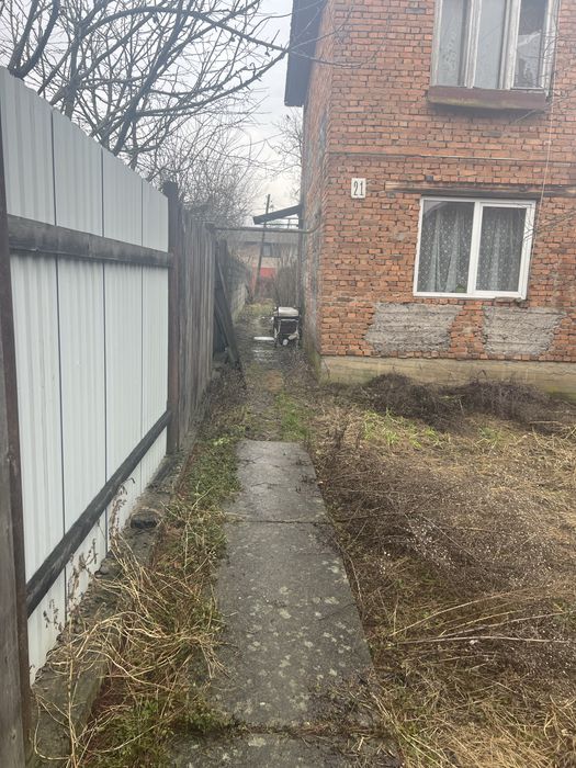 Продаж будинку в центрі міста