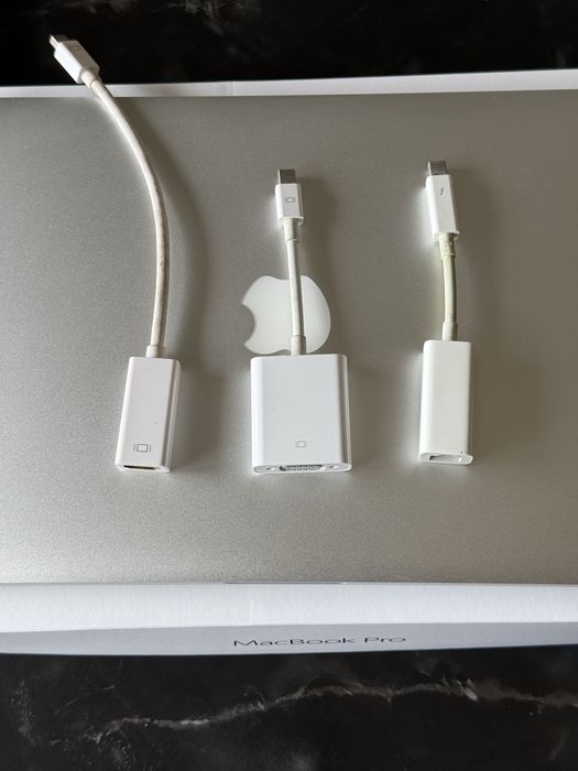 MacBook Pro 13” 8GB RAM 250GB Disco