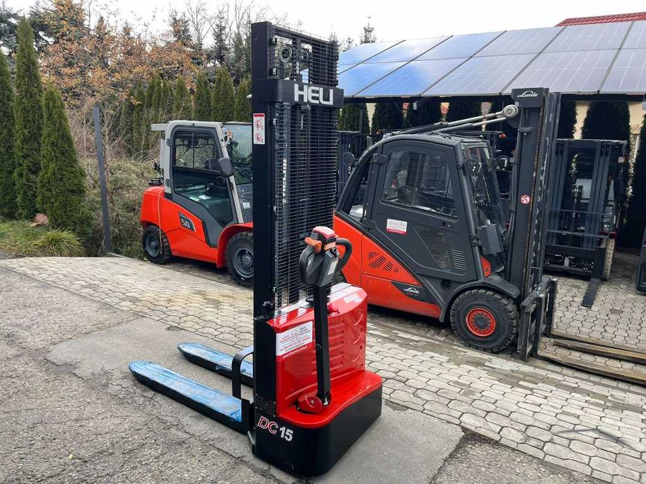 Штабелер електричний CDD15J-3500, в/п 1,5т, 3,5 м електроштабелер