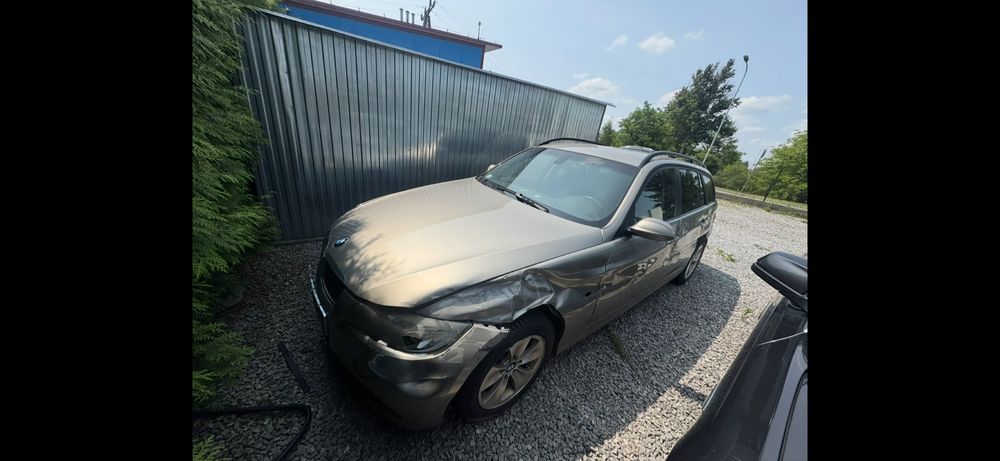 BMW 318i Touring
