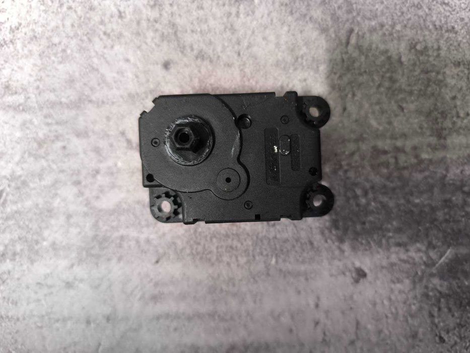 Моторчик сервопривід заслінки пічки Nissan Qashqai J11 277T14BU1A