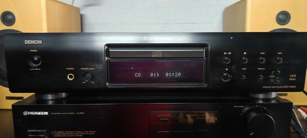 Odtwarzacz CD Denon DCD 700AE