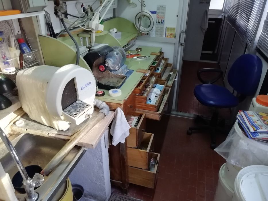 Motor de SUSPENSÃO, Marca FARO, para PRÓTESE DENTÁRIA. Gesso e brocas.