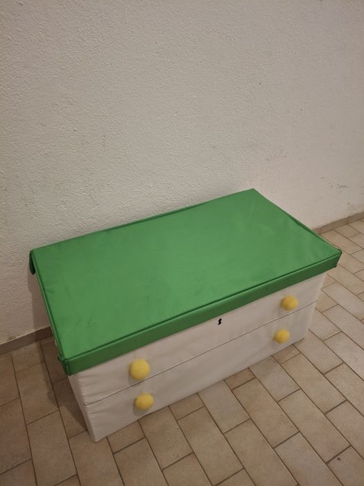 Caixa de brinquedos