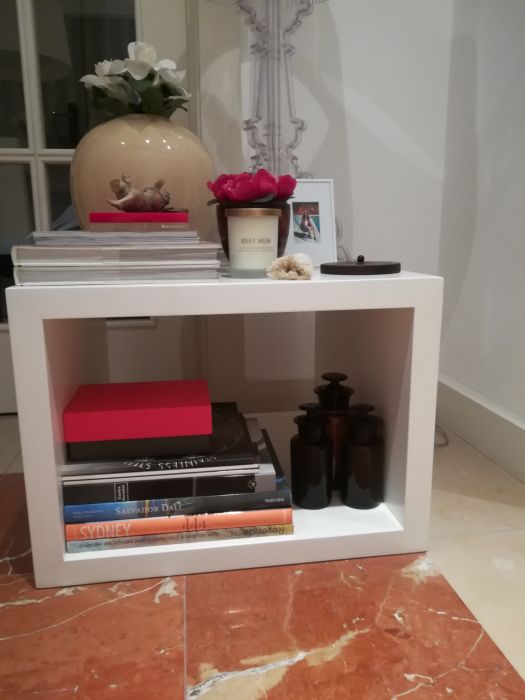 Mesas lacada como nova 0.50x0.50x0.40