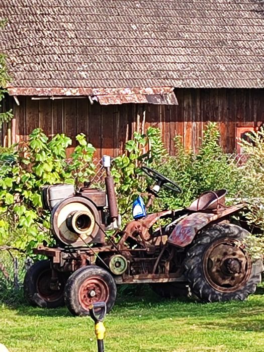 Sprzedam ciągnik Sam s15
