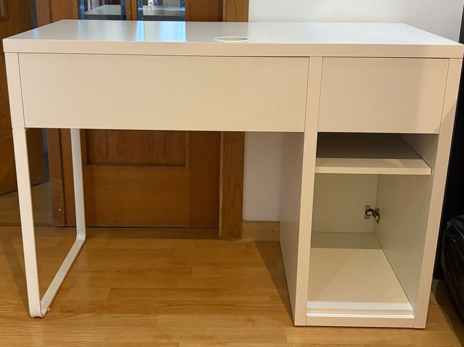 Secretária IKEA como Nova