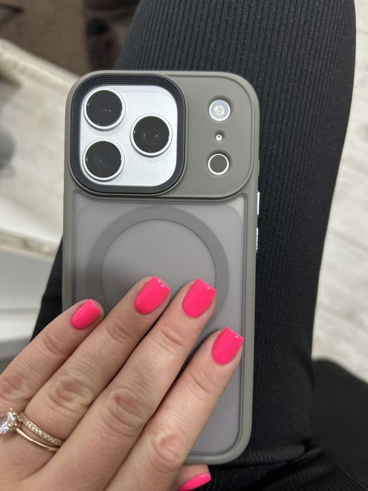 Чохол на Iphone 17 pro