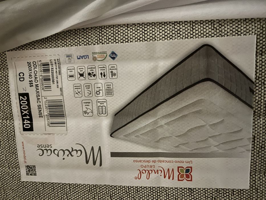 Cama casal  com ou sem colchão - melhor proposta