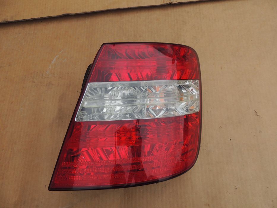 Lampa tył tylna prawa europejska Fiat Stilo 00,01,02,03 5D