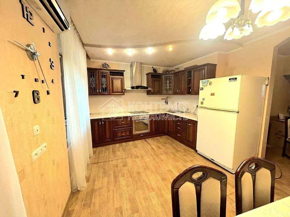 Продаж 3к кв біля метро Перемога,Олексіївка