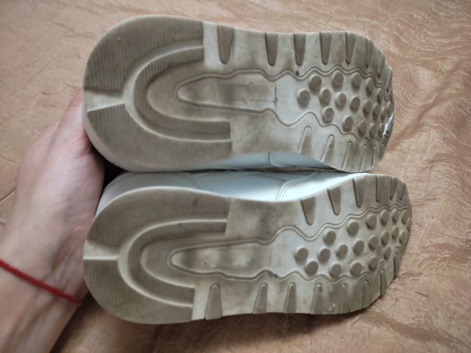 Кросівки білі, 23 см