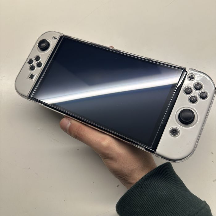 Nintendo switch OLED (como nova) com bundle