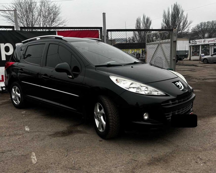 Продам Пежо 207 2012
