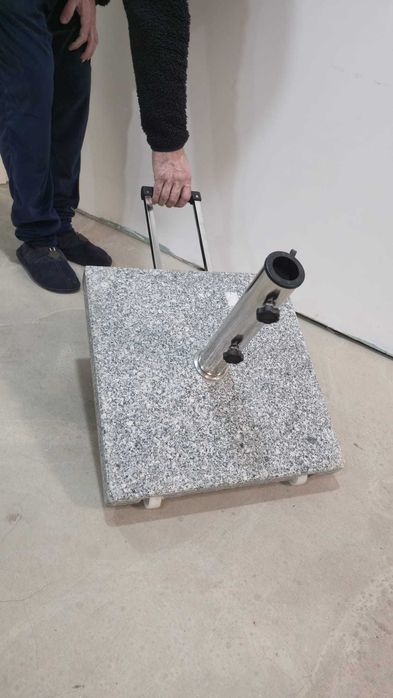 Base Beliani para guarda-sol cinza granito - Novo