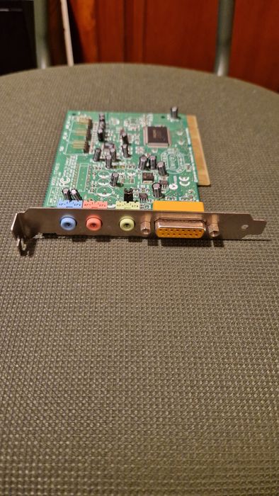 Placa de Som Creative Soundblaster